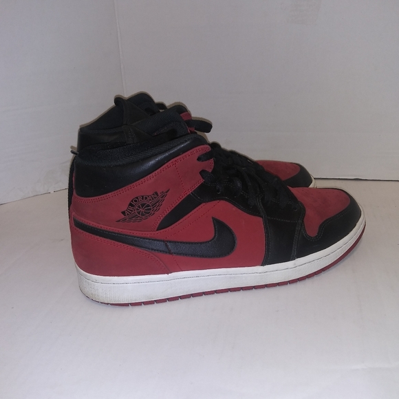 Jordan 1 mid sz 12 gym red black - Picture 3 of 7